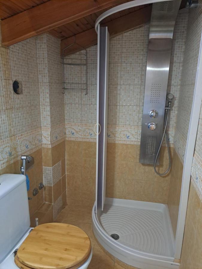 Attic Leilighet Néa Moudaniá Eksteriør bilde