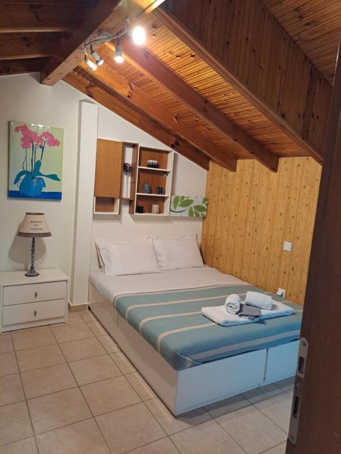 Attic Leilighet Néa Moudaniá Eksteriør bilde